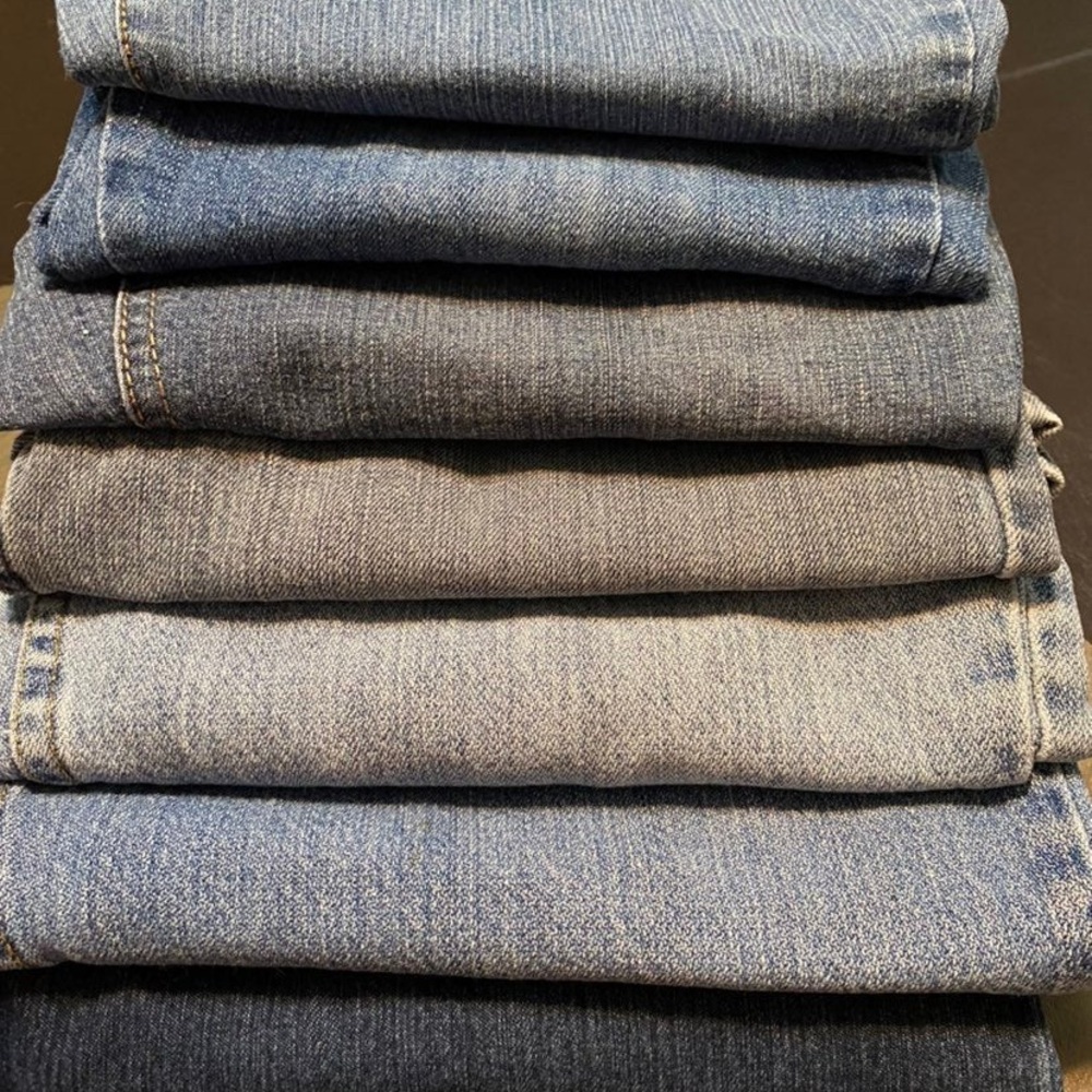 7 Pair gently used Jeans